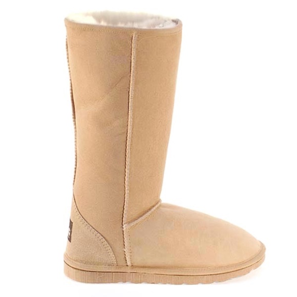 UGG Deluxe Classic Tall 5815 Boots Sand Size 9 - Picture 2 of 16